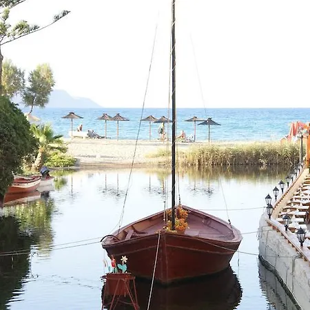 Kalives Vila Kalyves