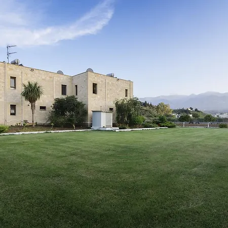 Kalives Villa *